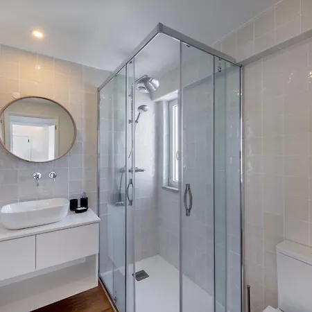 Sun Lovers T1 Pool & Balcony Apartment
